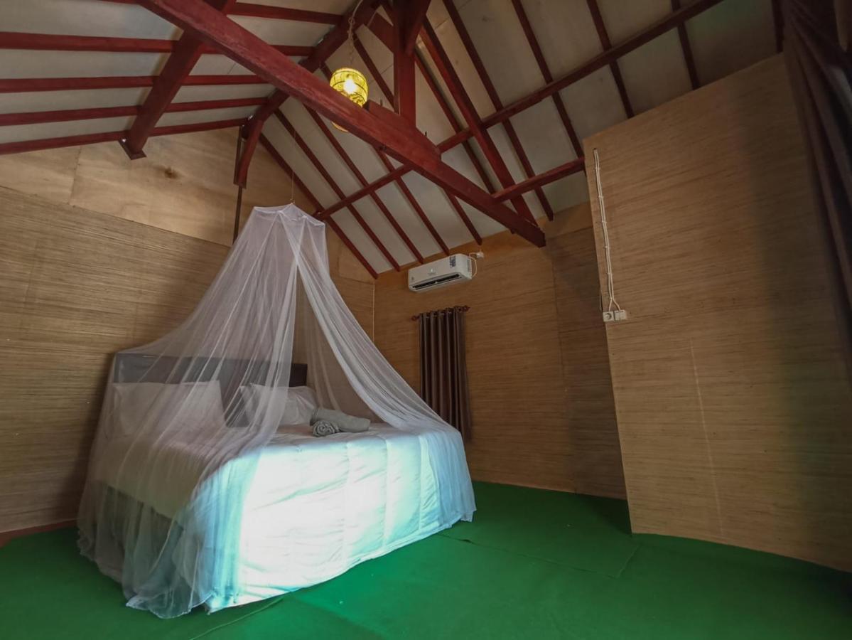 Black Sweet Bungalow Gili Air Exterior foto